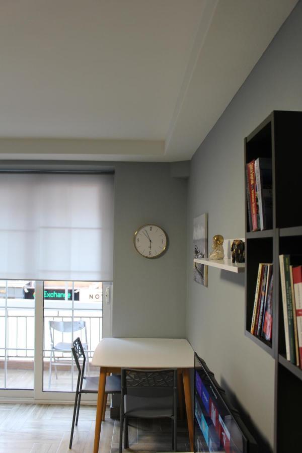 2V1 - Blloku Bkt Apartment ติรานา ภายนอก รูปภาพ