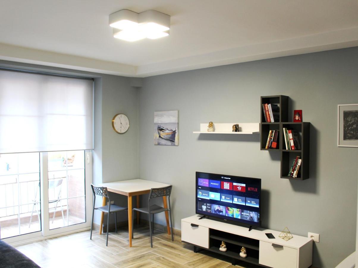 2V1 - Blloku Bkt Apartment ติรานา ภายนอก รูปภาพ