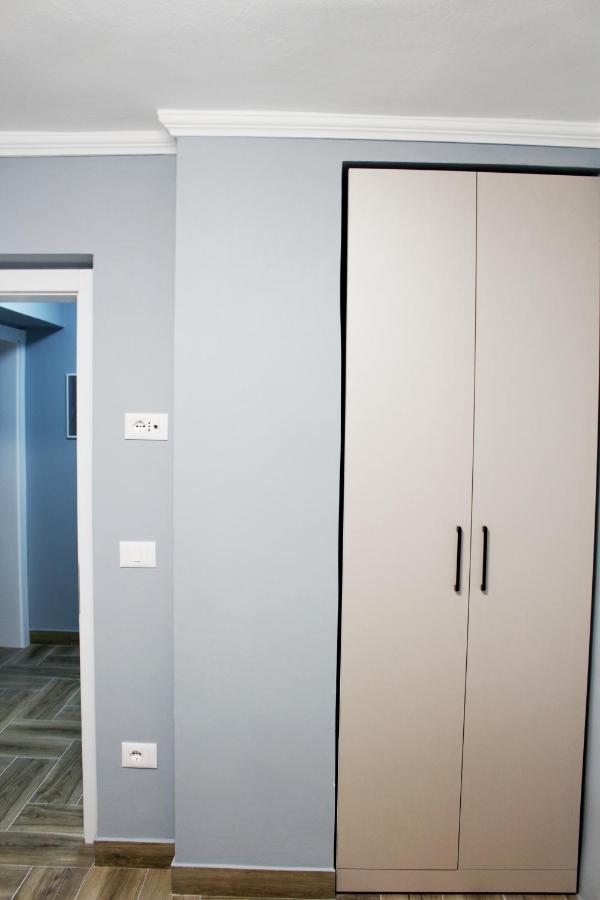 2V1 - Blloku Bkt Apartment ติรานา ภายนอก รูปภาพ