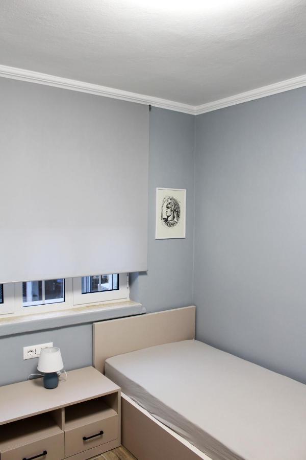 2V1 - Blloku Bkt Apartment ติรานา ภายนอก รูปภาพ