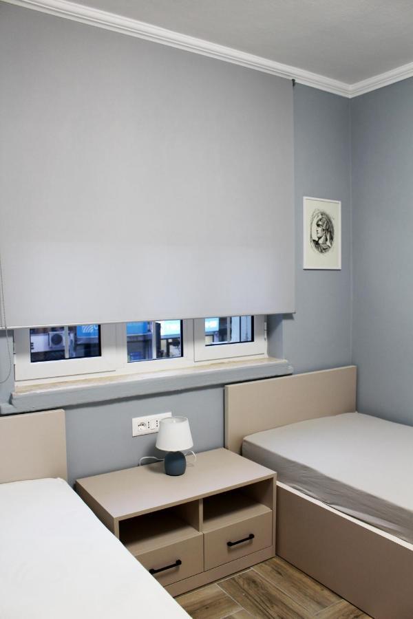 2V1 - Blloku Bkt Apartment ติรานา ภายนอก รูปภาพ